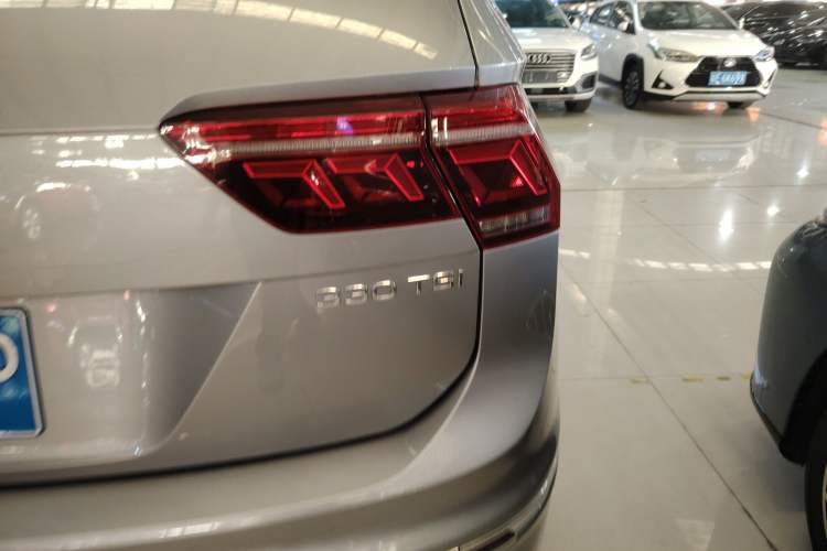 Used Volkswagen Tiguan L 2023 Restyled 330TSI Automatic Two-Wheel Drive R-Line Flagship Edition Exterior 6