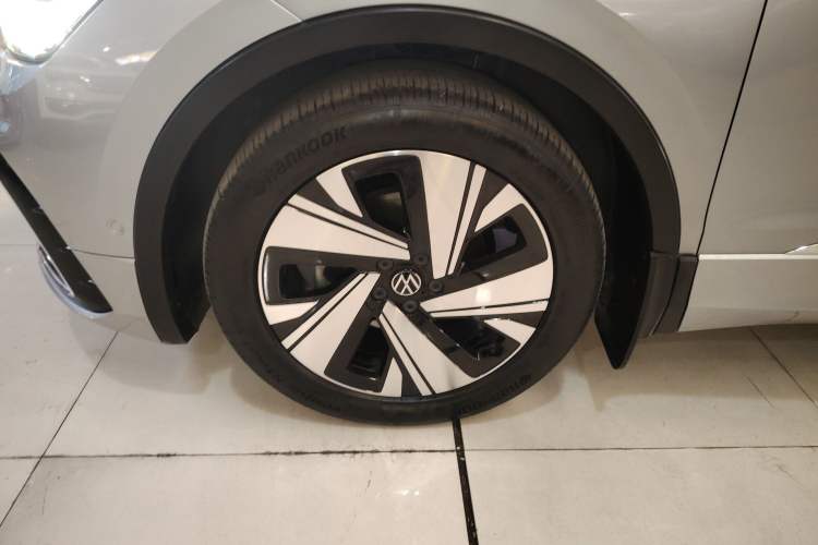 Used Volkswagen Tiguan L 2023 Restyled 330TSI Automatic Two-Wheel Drive R-Line Flagship Edition Exterior 7