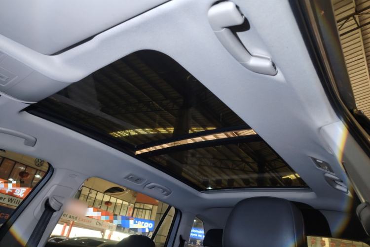 Used Volkswagen Tiguan L 2023 Restyled 330TSI Automatic Two-Wheel Drive R-Line Flagship Edition Headliner