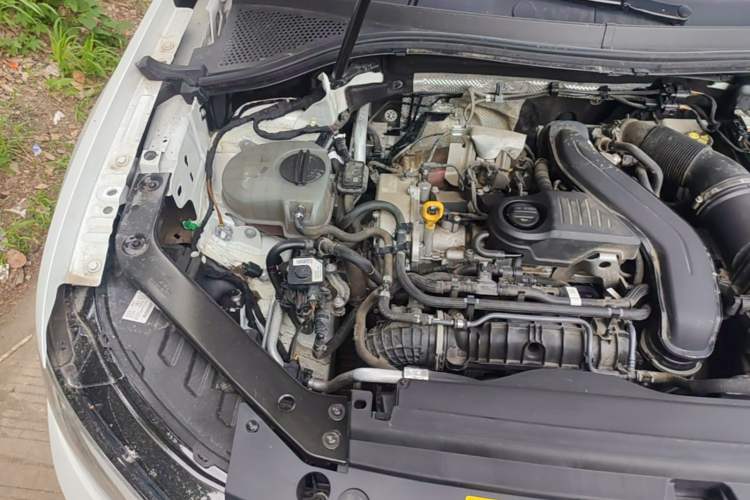Used Volkswagen Tiguan L 2023 300TSI Automatic Two-Wheel Drive Smart Edition Engine Bay Right