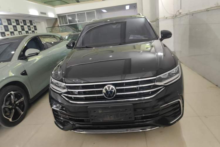 Used Volkswagen Tiguan L 2023 330TSI Automatic Two-Wheel Drive R-Line Enjoyment Edition Front