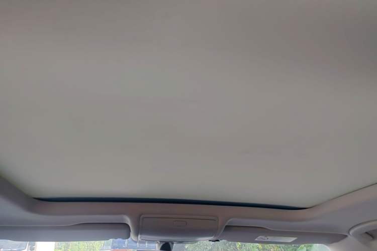 Used Volkswagen Tiguan L 2023 300TSI Automatic Two-Wheel Drive Smart Edition Headliner