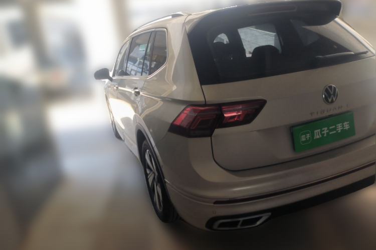 Used Volkswagen Tiguan L 2023 330TSI Automatic Two-Wheel Drive R-Line Enjoyment Edition Rear Left 45 Deg