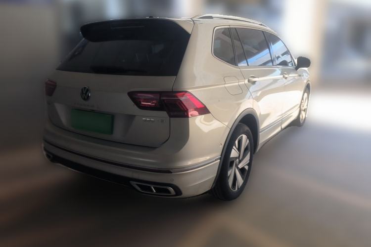 Used Volkswagen Tiguan L 2023 330TSI Automatic Two-Wheel Drive R-Line Enjoyment Edition Rear Right 45 Deg