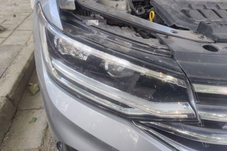 Used Volkswagen Tiguan L 2023 330TSI Automatic Two-Wheel Drive R-Line Enjoyment Edition Right Front Headlight