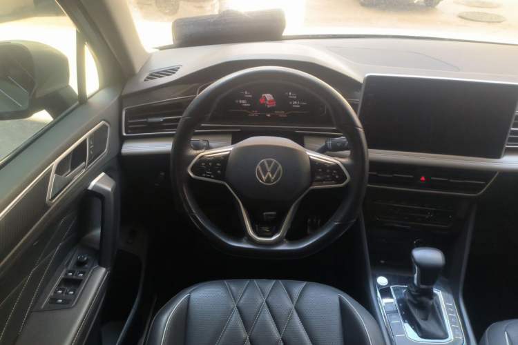 Used Volkswagen Tiguan L 2023 330TSI Automatic Two-Wheel Drive R-Line Enjoyment Edition Steering Wheel