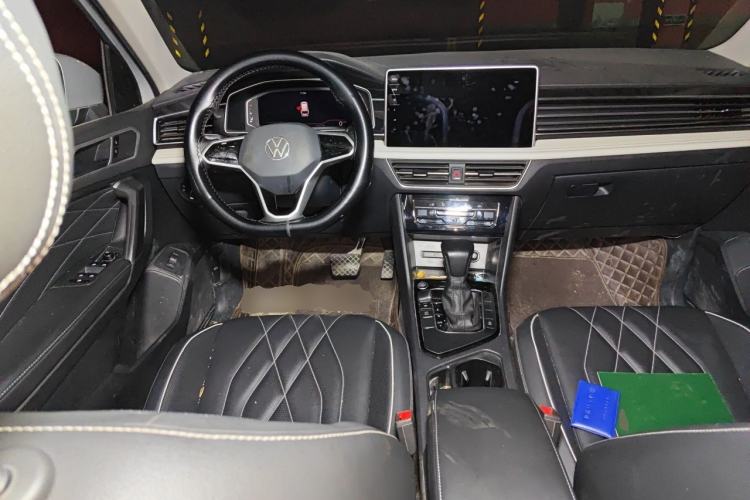 Used Volkswagen Tiguan L 2023 330TSI Automatic Two-Wheel Drive Smart Edition Center Console