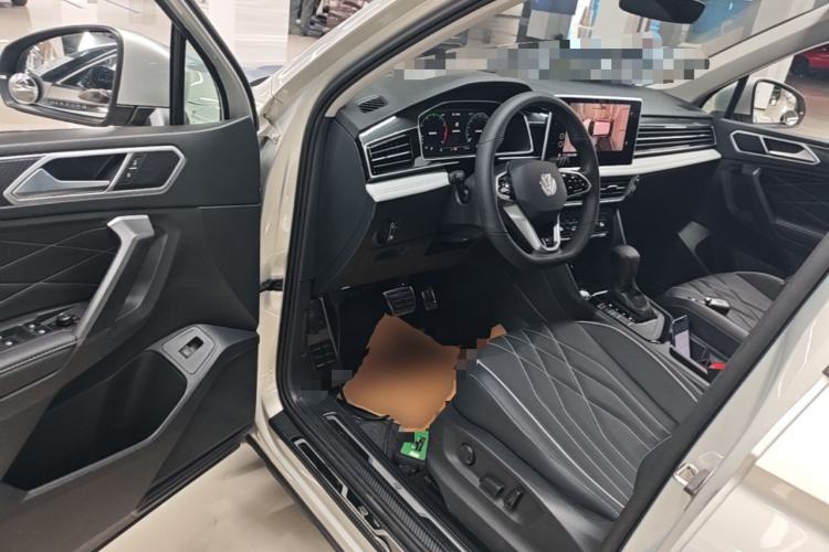 Used Volkswagen Tiguan L 2023 330TSI Automatic Two-Wheel Drive R-Line Enjoyment Edition Driver Seat