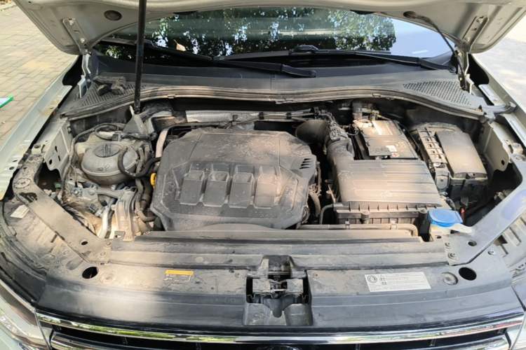 Used Volkswagen Tiguan L 2023 330TSI Automatic Two-Wheel Drive R-Line Enjoyment Edition Engine Bay