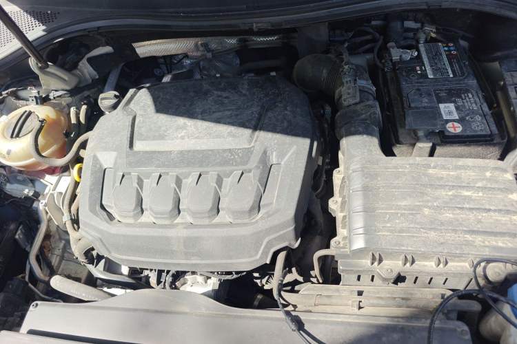 Used Volkswagen Tiguan L 2023 330TSI Automatic Two-Wheel Drive R-Line Enjoyment Edition Engine Bay Left