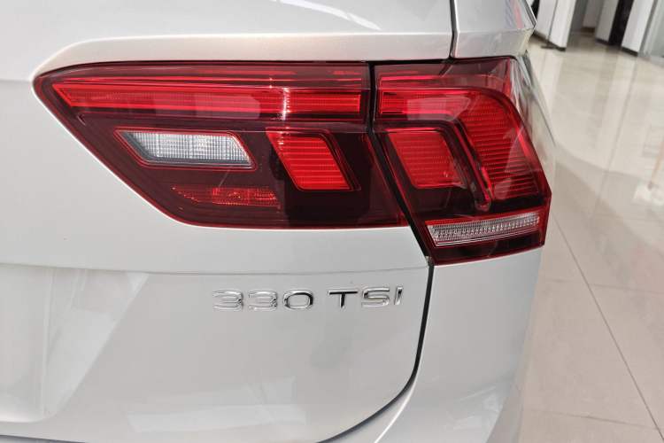 Used Volkswagen Tiguan L 2023 330TSI Automatic Two-Wheel Drive Smart Edition Exterior 3