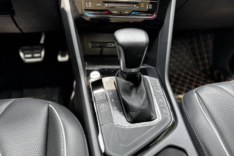 Used Volkswagen Tiguan L 2023 330TSI Automatic Two-Wheel Drive R-Line Enjoyment Edition Gear Lever