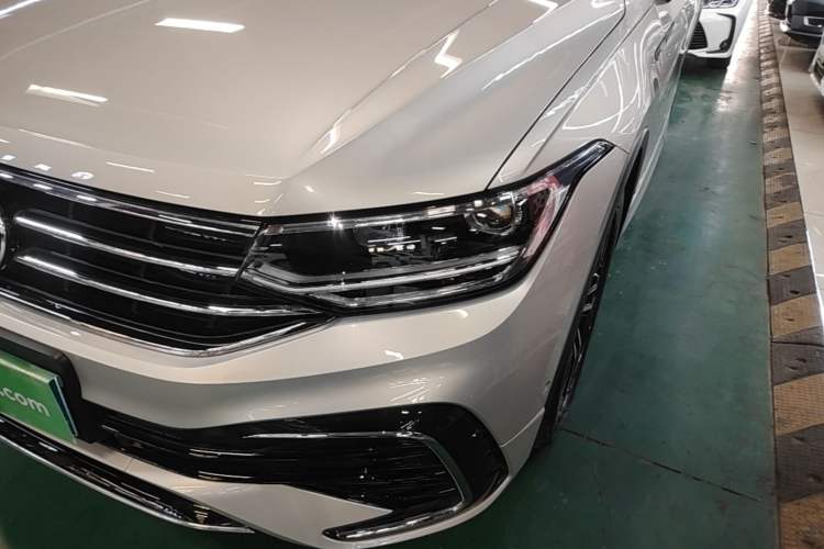 Used Volkswagen Tiguan L 2023 330TSI Automatic Two-Wheel Drive R-Line Enjoyment Edition Left Front Headlight