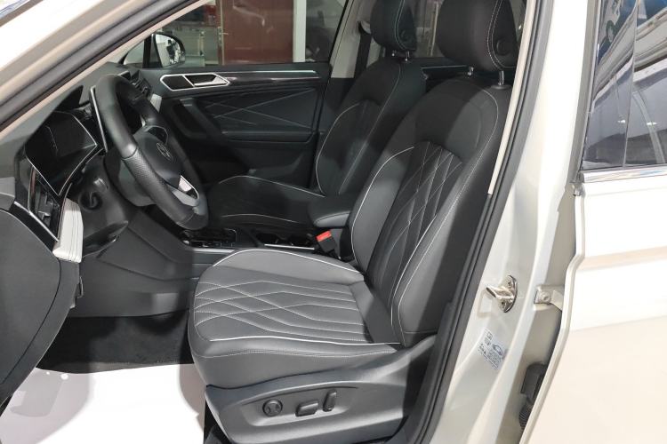 Used Volkswagen Tiguan L 2023 330TSI Automatic Two-Wheel Drive Smart Edition Left Front Seat