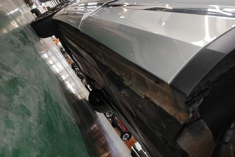 Used Volkswagen Tiguan L 2023 330TSI Automatic Two-Wheel Drive R-Line Enjoyment Edition Left Side Sill