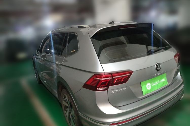 Used Volkswagen Tiguan L 2023 380TSI Automatic All-Wheel Drive R-Line Flagship 7-Seater Rear Left 45 Deg
