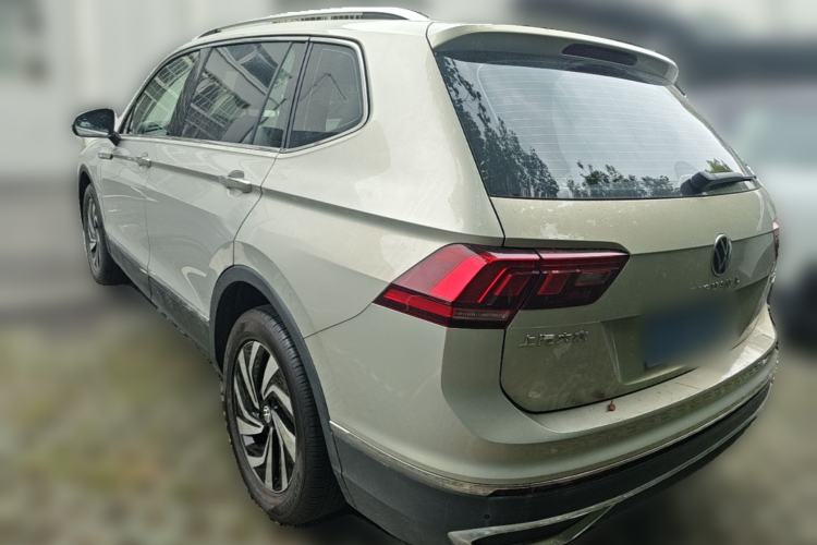 Used Volkswagen Tiguan L 2023 Revised Version 330TSI Automatic Two-Wheel Drive Smart Enjoyment Edition Rear Left 45 Deg
