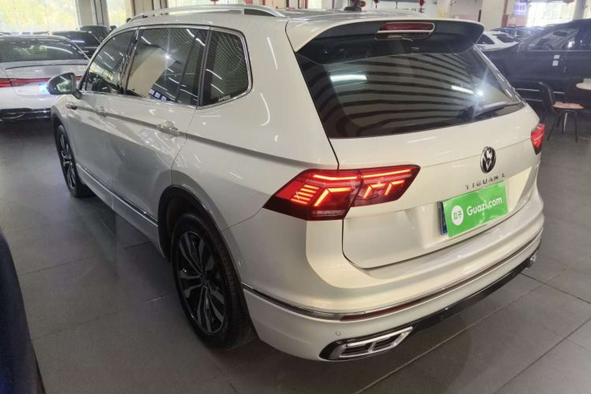 Used Volkswagen Tiguan L 2023 330TSI Automatic Two-Wheel Drive R-Line Flagship Edition Rear Left 45 Deg