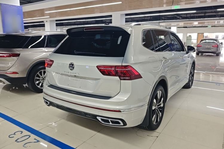 Used Volkswagen Tiguan L 2023 330TSI Automatic Two-Wheel Drive R-Line Enjoyment Edition Rear Right 45 Deg