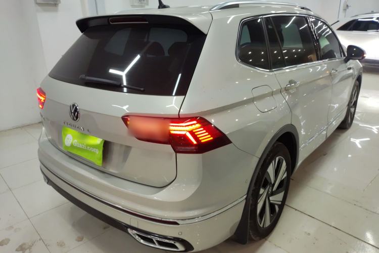 Used Volkswagen Tiguan L 2023 Restyled 330TSI Automatic Two-Wheel Drive R-Line Enhanced Comfort Version Rear Right 45 Deg