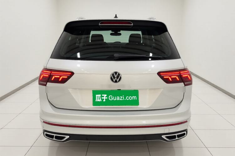 Used Volkswagen Tiguan L 2023 330TSI Automatic Two-Wheel Drive R-Line Flagship Edition Rear