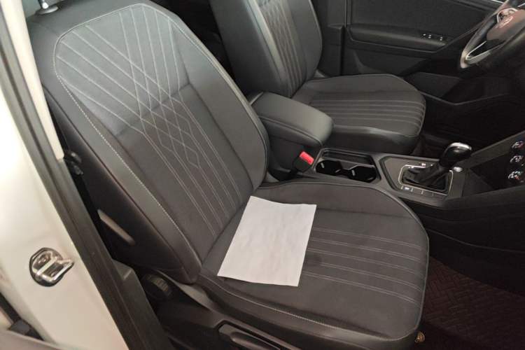 Used Volkswagen Tiguan L 2023 330TSI Automatic Two-Wheel Drive Comfort Edition Right Front Seat
