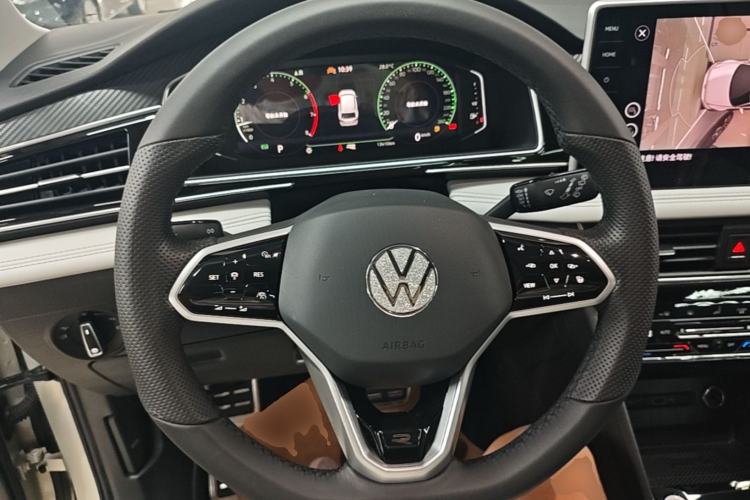 Used Volkswagen Tiguan L 2023 330TSI Automatic Two-Wheel Drive R-Line Enjoyment Edition Steering Wheel
