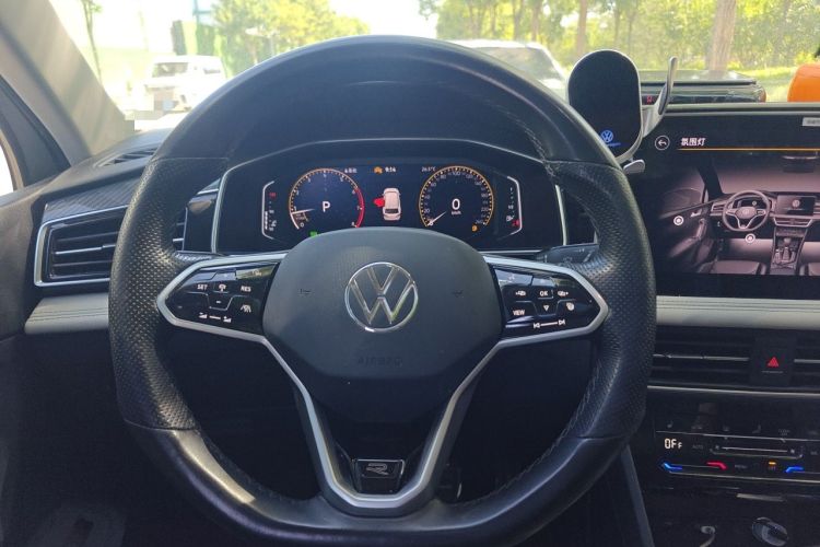 Used Volkswagen Tiguan L 2023 330TSI Automatic Two-Wheel Drive R-Line Enjoyment Edition Steering Wheel