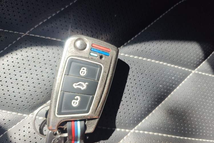 Used Volkswagen Tiguan L 2023 330TSI Automatic Two-Wheel Drive R-Line Enjoyment Edition Vehicle Key