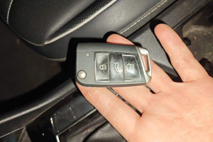 Used Volkswagen Tiguan L 2023 330TSI Automatic Two-Wheel Drive Smart Edition Vehicle Key