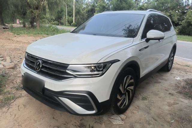 Ojetý Volkswagen Tiguan L 2023 330TSI Automatic Two-Wheel Drive Smart Edition