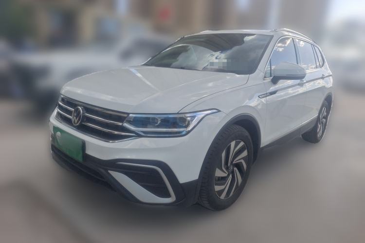 Used Volkswagen Tiguan L 2023 300TSI Automatic Two-Wheel Drive Smart Edition Guazi used car, China used car export, Used car for sale, Used cars, Cheapest cars for sale