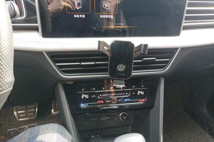 Used Volkswagen Tiguan L 2023 330TSI Automatic Two-Wheel Drive R-Line Enjoyment Edition Audio And AC Panel