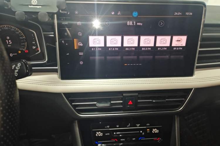 Used Volkswagen Tiguan L 2023 300TSI Automatic Two-Wheel Drive Smart Edition Audio And AC Panel