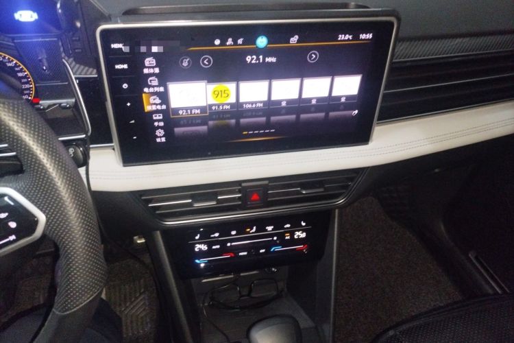 Used Volkswagen Tiguan L 2023 330TSI Automatic Two-Wheel Drive R-Line Enjoyment Edition Audio And AC Panel