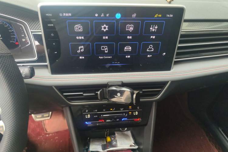 Used Volkswagen Tiguan L 2023 330TSI Automatic Two-Wheel Drive R-Line Flagship Edition Audio And AC Panel