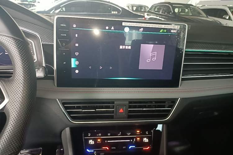 Used Volkswagen Tiguan L 2023 Restyled 330TSI Automatic Two-Wheel Drive R-Line Flagship Edition Audio And AC Panel