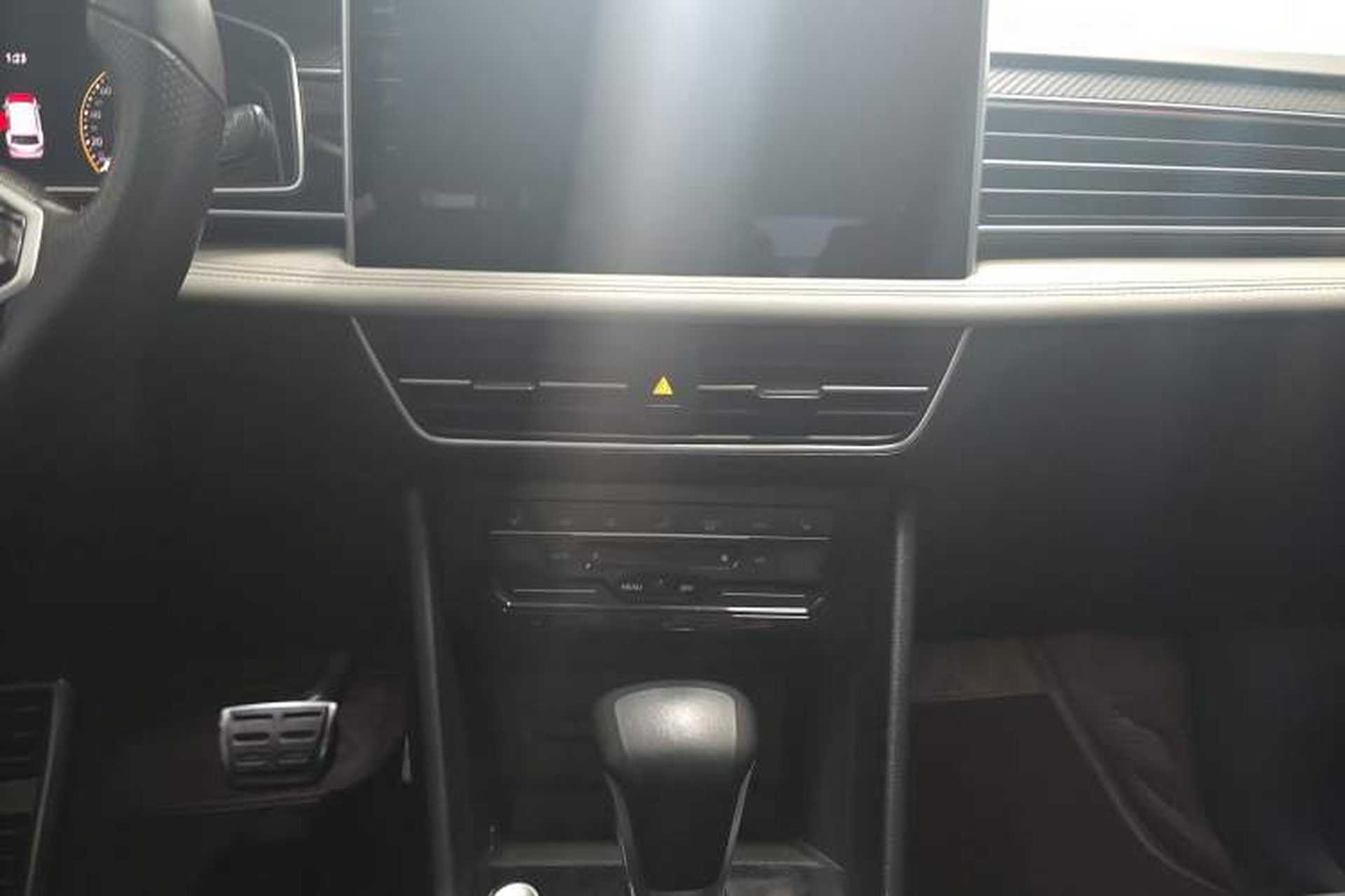 Used Volkswagen Tiguan L 2023 330TSI Automatic Two-Wheel Drive R-Line Enjoyment Edition Audio And AC Panel