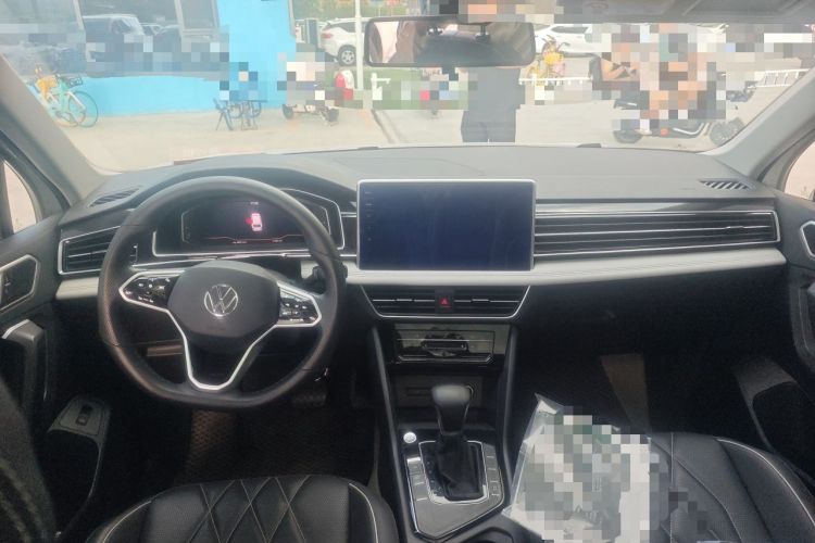 Used Volkswagen Tiguan L 2023 300TSI Automatic Two-Wheel Drive Smart Edition Center Console