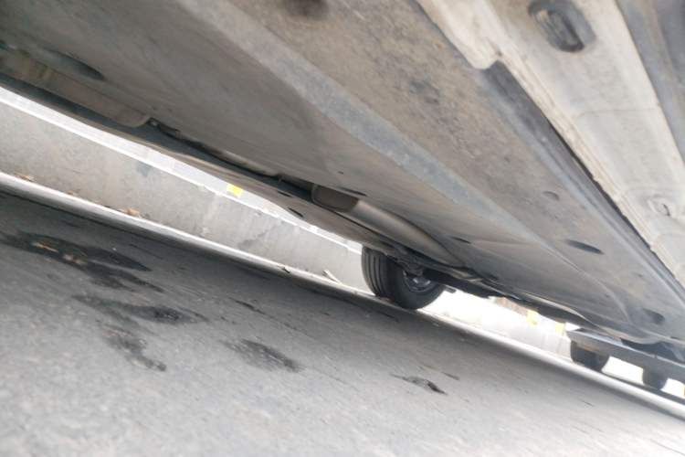 Used Volkswagen Tiguan L 2023 330TSI Automatic Two-Wheel Drive Comfort Edition Chassis Front Left