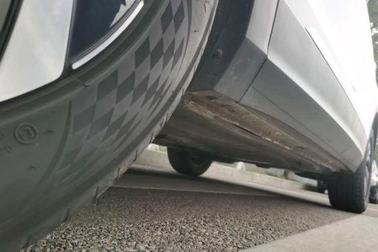 Used Volkswagen Tiguan L 2023 300TSI Automatic Two-Wheel Drive Smart Edition Chassis Front Left