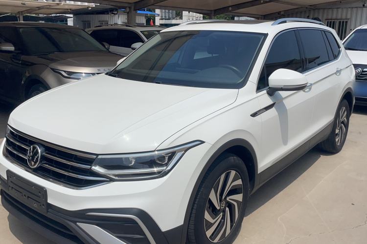 Used Volkswagen Tiguan L 2023 330TSI Automatic Two-Wheel Drive Smart Edition Guazi used car, China used car export, Used car for sale, Used cars, Cheapest cars for sale
