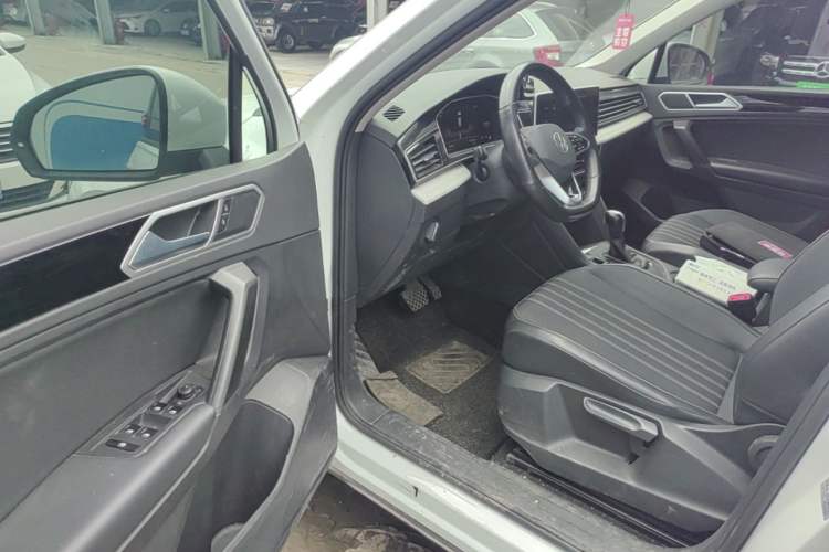 Used Volkswagen Tiguan L 2023 330TSI Automatic Two-Wheel Drive Comfort Edition Driver Seat