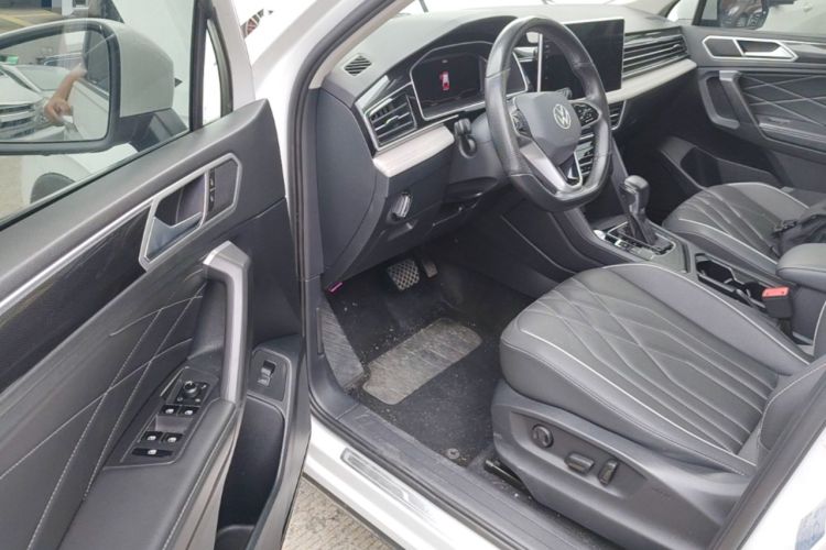 Used Volkswagen Tiguan L 2023 300TSI Automatic Two-Wheel Drive Smart Edition Driver Seat