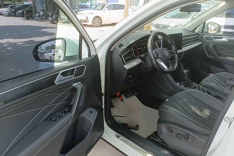 Used Volkswagen Tiguan L 2023 300TSI Automatic Two-Wheel Drive Smart Edition Driver Seat