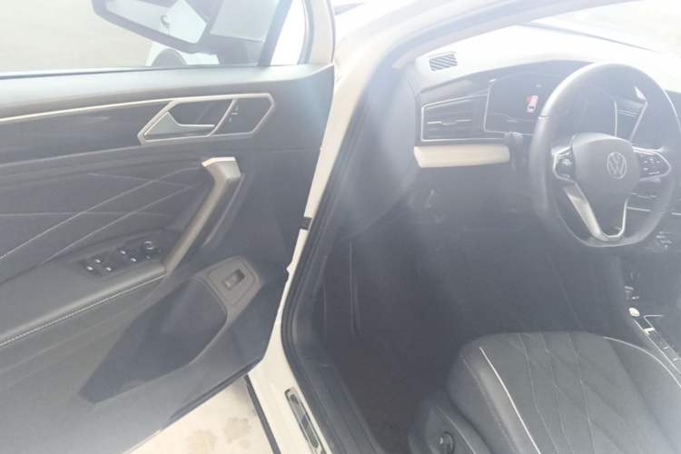 Used Volkswagen Tiguan L 2023 330TSI Automatic Two-Wheel Drive Smart Edition Driver Seat