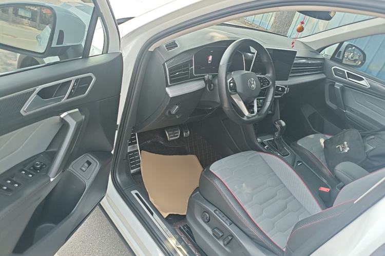Used Volkswagen Tiguan L 2023 Restyled 330TSI Automatic Two-Wheel Drive R-Line Flagship Edition Driver Seat