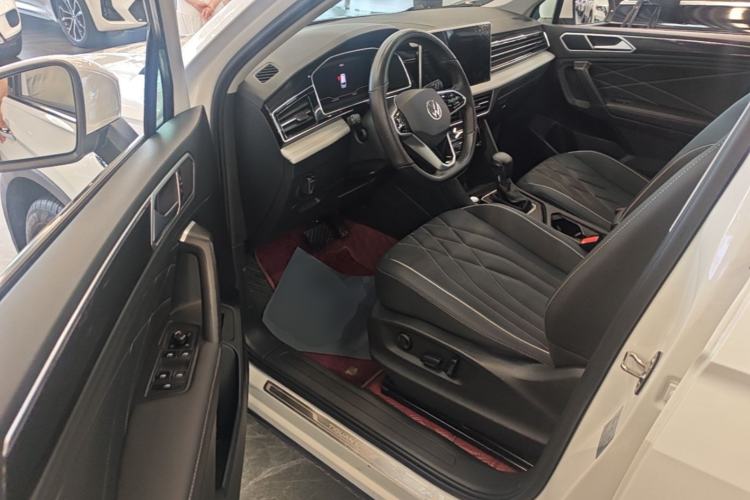 Used Volkswagen Tiguan L 2023 330TSI Automatic Two-Wheel Drive Smart Edition Driver Seat