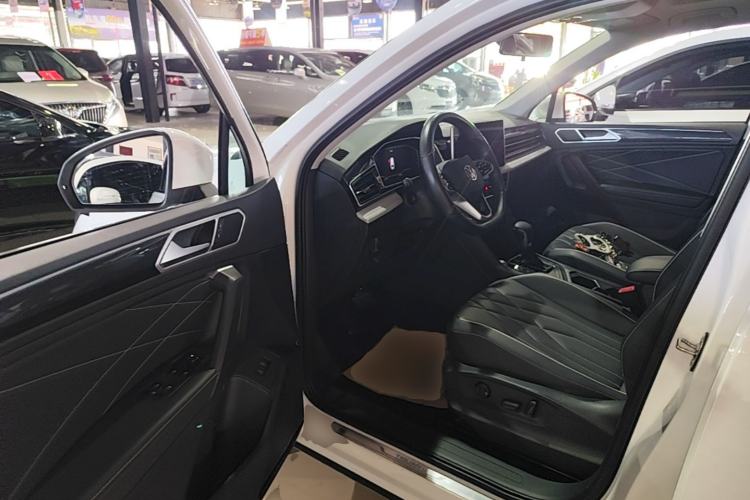 Used Volkswagen Tiguan L 2023 300TSI Automatic Two-Wheel Drive Smart Edition Driver Seat