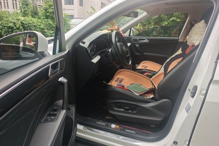 Used Volkswagen Tiguan L 2023 330TSI Automatic Two-Wheel Drive Smart Edition Driver Seat